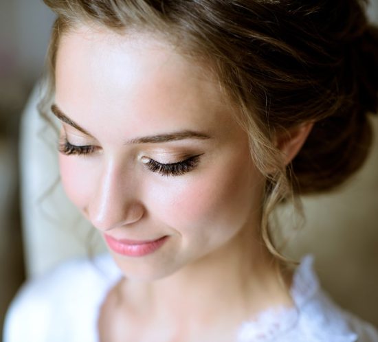 Come scegliere il trucco sposa perfetto in base al tuo stile e all’abito